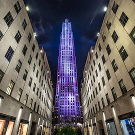  Rockefeller Center - New York - New York - USA 3 by Larry Marshall