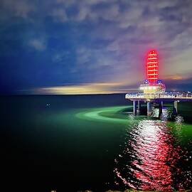 Brant St Pier, Burlington
