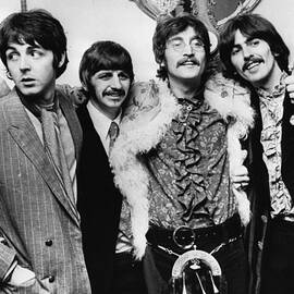 Happy Hearts Club by John Pratt