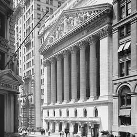 New York Stock Exchange, New York in 1904 by American School
