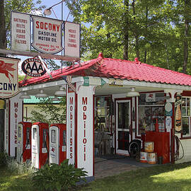 Past Gas and Ancient Oil Museum